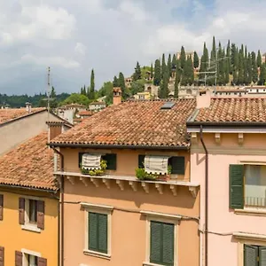 luxury-design-apt-with-amazing-view.hotelinveneto.com/