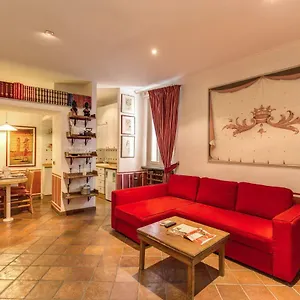 Lovely Flat By The Trevi Fountain Roma